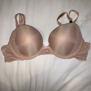 Victoria’s Secret push-up bra